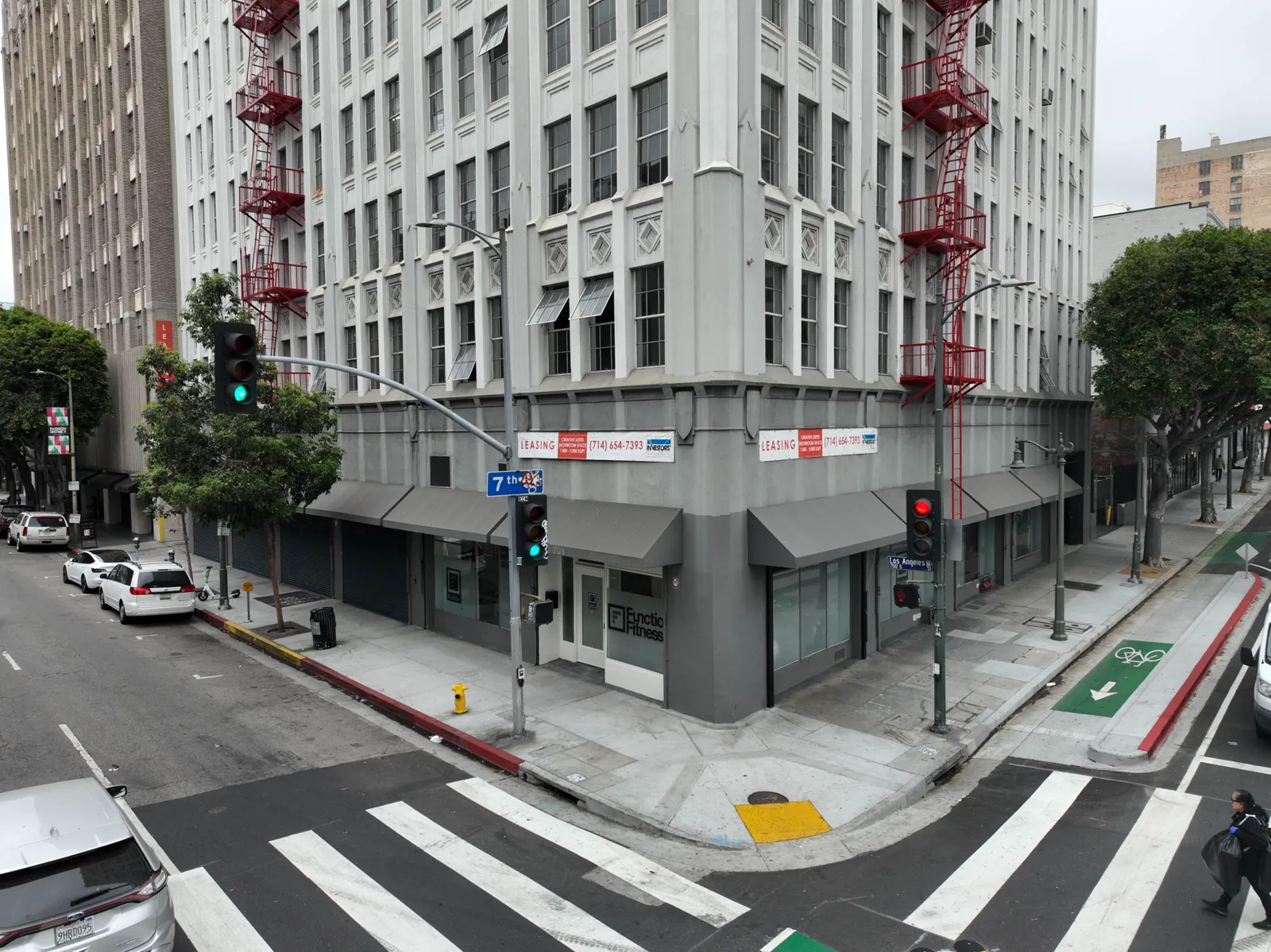 701 S Los Angeles St. — corner facade